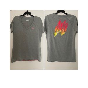 Under Armour  RUN HARD Athletic Sport Heatgear Short Sleeves Grey Top Size M